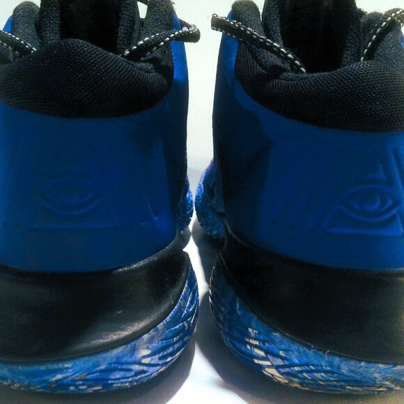 Men's Nike Kyrie Flytrap 4 Racer Blue, Size 11.5, very good condition